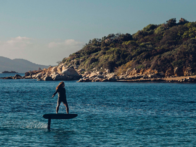 Fliteboard ICON en uso - lago
