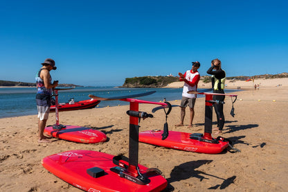 Clase de Foil Assist en la playa con tablas equipadas con Foil Drive